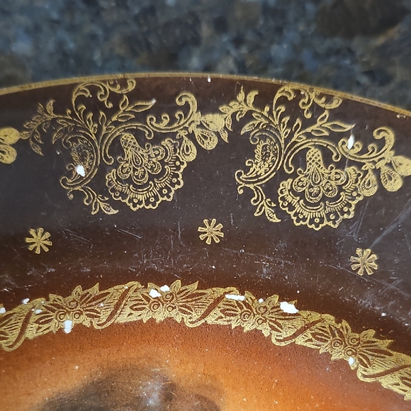 Vintage Decorative Plate with Portrait - Picture 4 of 5